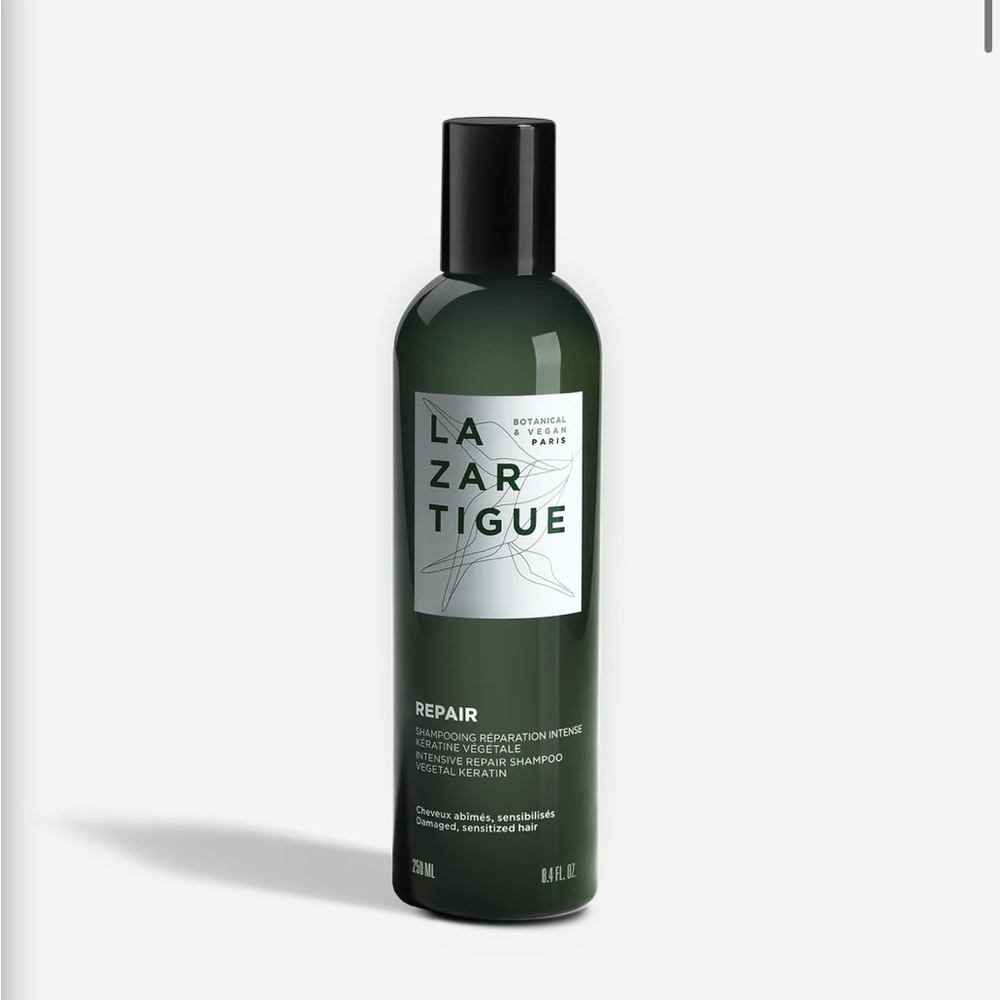 LAZARTIGUE
Botanical &Vegan PARIS
REPAIR
Intensive Repair Shampoo